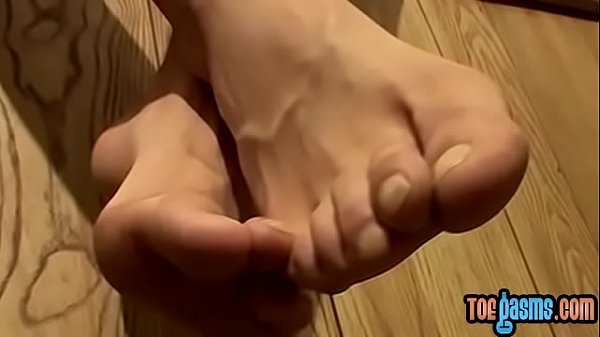 Download Video - Toes loving Bentley jerking off big cock solo cumshot