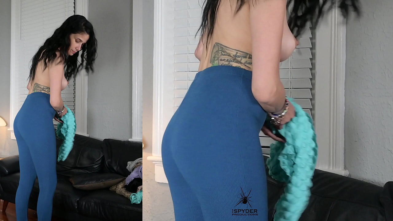 Jazmin se prueba unos leggings y una camiseta cruzada para una sesión de fotos.
                    latina sexy babe brunette amateur homemade curvy naked POV cute shaking beauty dancing fingers brown eyes ass shaking leggings girl next door natural tits long hair photo shoot tight pussy sexy clothes pretty pussy juicy pussy fit body skinny body tight top slutty clothes shaved pussy hair average height average size tits average proportions muchos negros