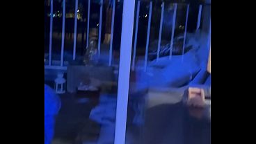 Hier soir j’ai tourné une vidéo qui devrait beaucoup vous plaire Bientôt ...