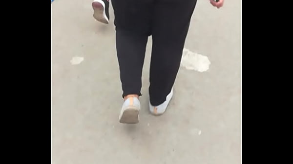 thumb walking