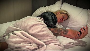 My stepson is asking me to teach him how to use his cock on a mature pussy like his stepmother's!