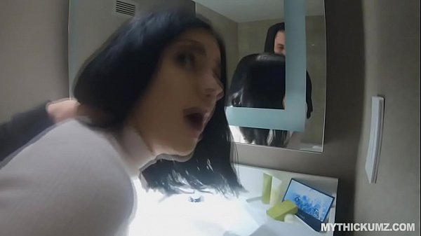 Download Video - Pull up that skirt and fuck my thicc teen booty