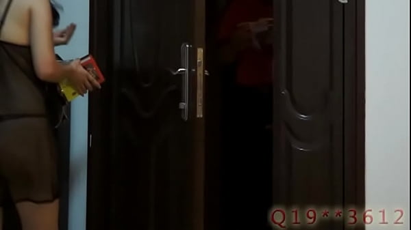 Chinese girl Pizza Delivery Flash
