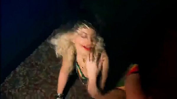 Star Du Porno Contre Célébrité Dimanche Pyne12