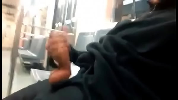 Otra vez me vengo en el transporte