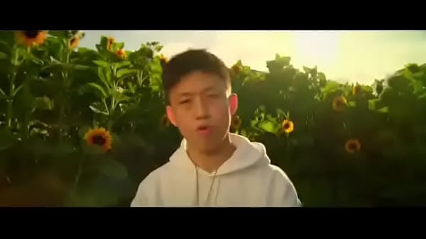 Rich Brian - Glow Like Dat