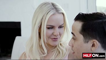 MILFON.com presents: Pleasing Mommy - real sex with MILF Slimthick Vic & Ricky Spanish