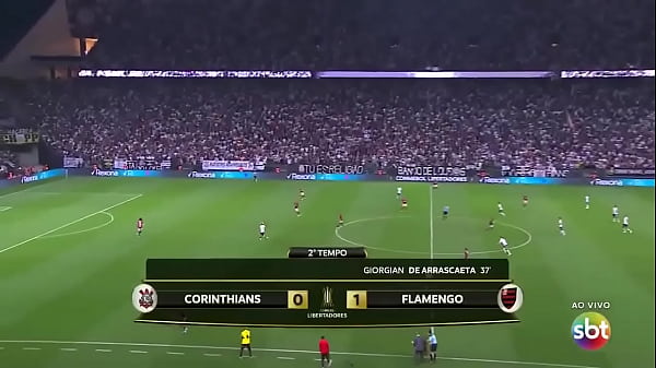 trapper pescoçudo e uruguaio gostoso arregaçam gambazinha em casa