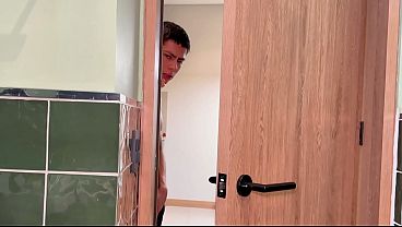 STEPSON CAUGHT SPYING ON HIS BIG BASS STEPMOM