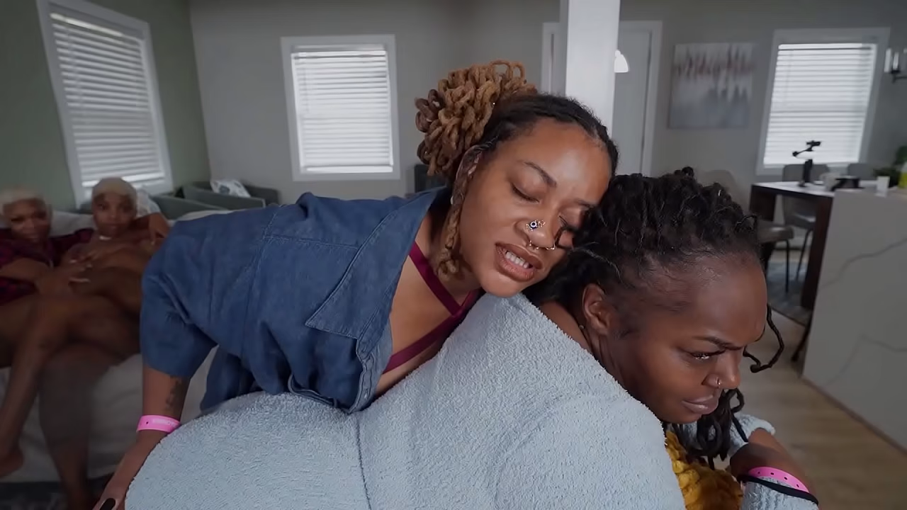 Game Night : A Lesbian Slumber Party