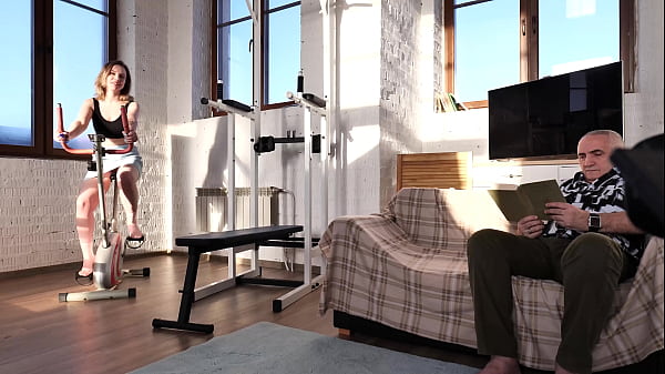 Model gets tight asshole gaped by big cock during photoshoot