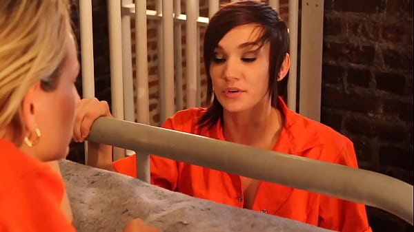 Lily Cade Does A Full Cavity Inspection Lezzie Style On Nikki Darling