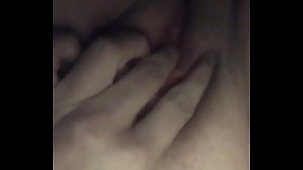 playing with that pussy