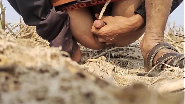 Download Video - Big cock cumshot in outdoor