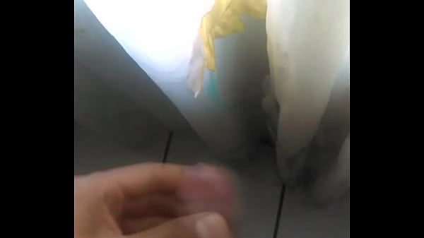 Me Masturbo para mi novia