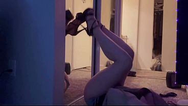 Italiana Big Tits Milf Artemisia Love Showing her hot body wearing shorts and smoking fetish sesh