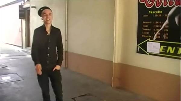 thsi twink fuck himself with hiw own cock