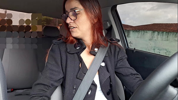Married woman and delivery driver catches passenger masturbating from behind!