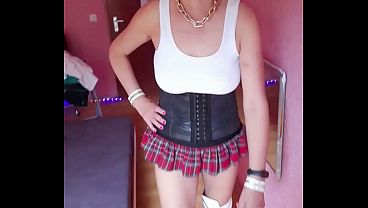 Deutsche Prostituierte Milf Sandra im Bordell Eros Center mit weißen overknees doggy style