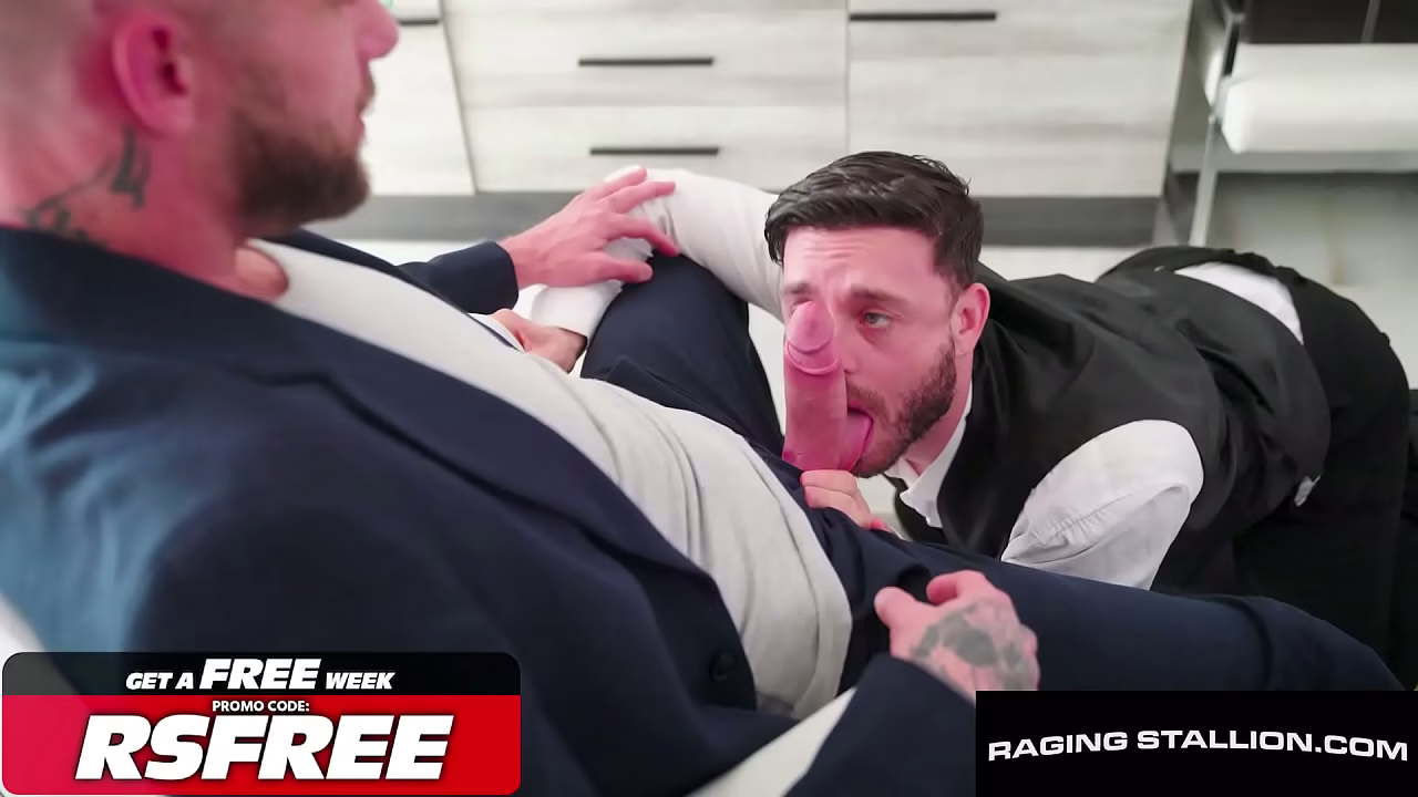 RAGING STALLION - Guillaume'_s Monster Cock Turns the Bellhop Into a Screamer