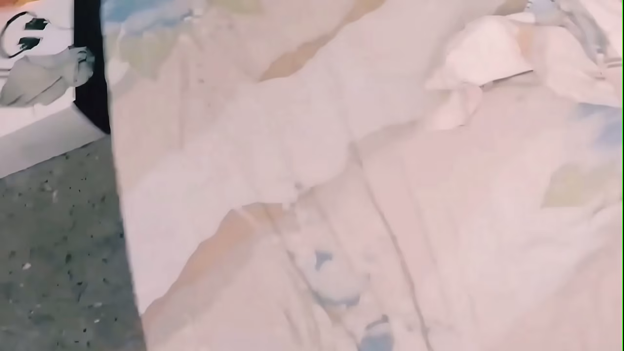 I met a guy on a sex dating app_ he came over to my place and fucked me hard! I love his big cock!