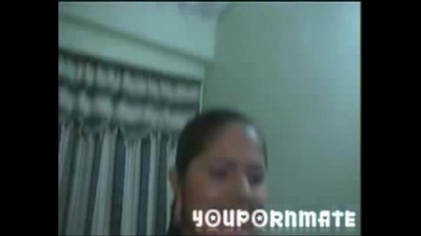 Crazy Hot Candace Masturbates on Cam