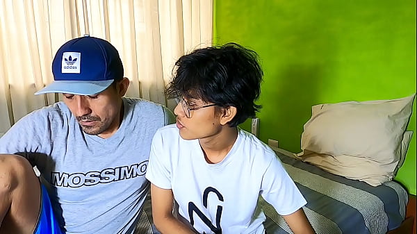 Chico Gay posa desnudo para su novio .aduro  am...