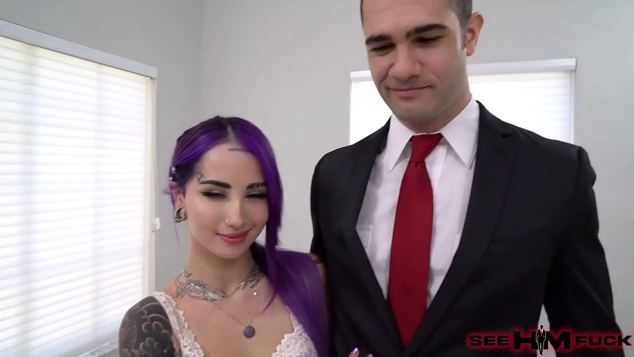 Kyler Drayke Gets His Armpits Slowly Teased By Punk Gal Val Steele!