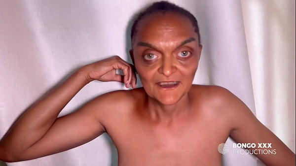 फातुमा XXX को गुदा मैथुन इतना पसंद है कि उसे मु...