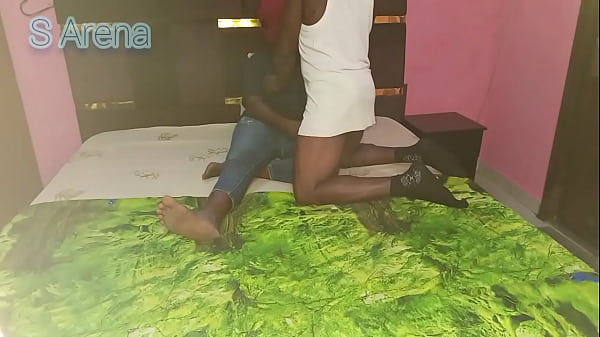 Playing dildo game with my PH babe