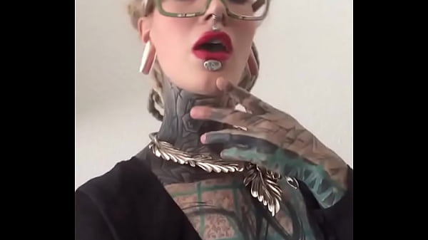 What do you think about the black dress with red lipstick? ??#blackdress #redlipstick #style #combo #anuskatzz #anu...