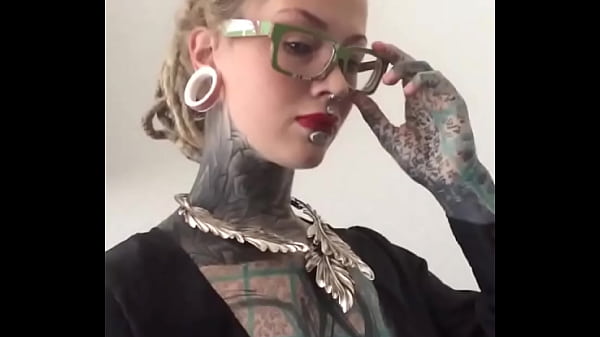 What do you think about the black dress with red lipstick? ??#blackdress #redlipstick #style #combo #anuskatzz #anu...