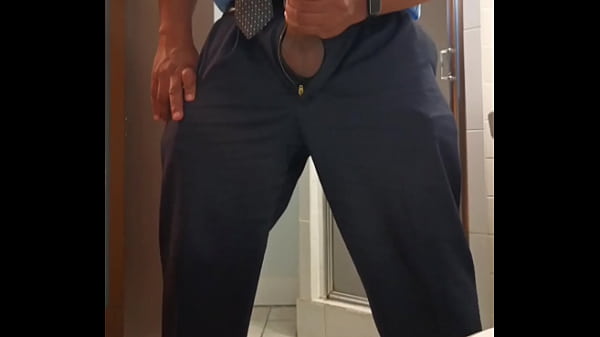 Download Video - Profesor se la jala rico a falta de culo de un alumno