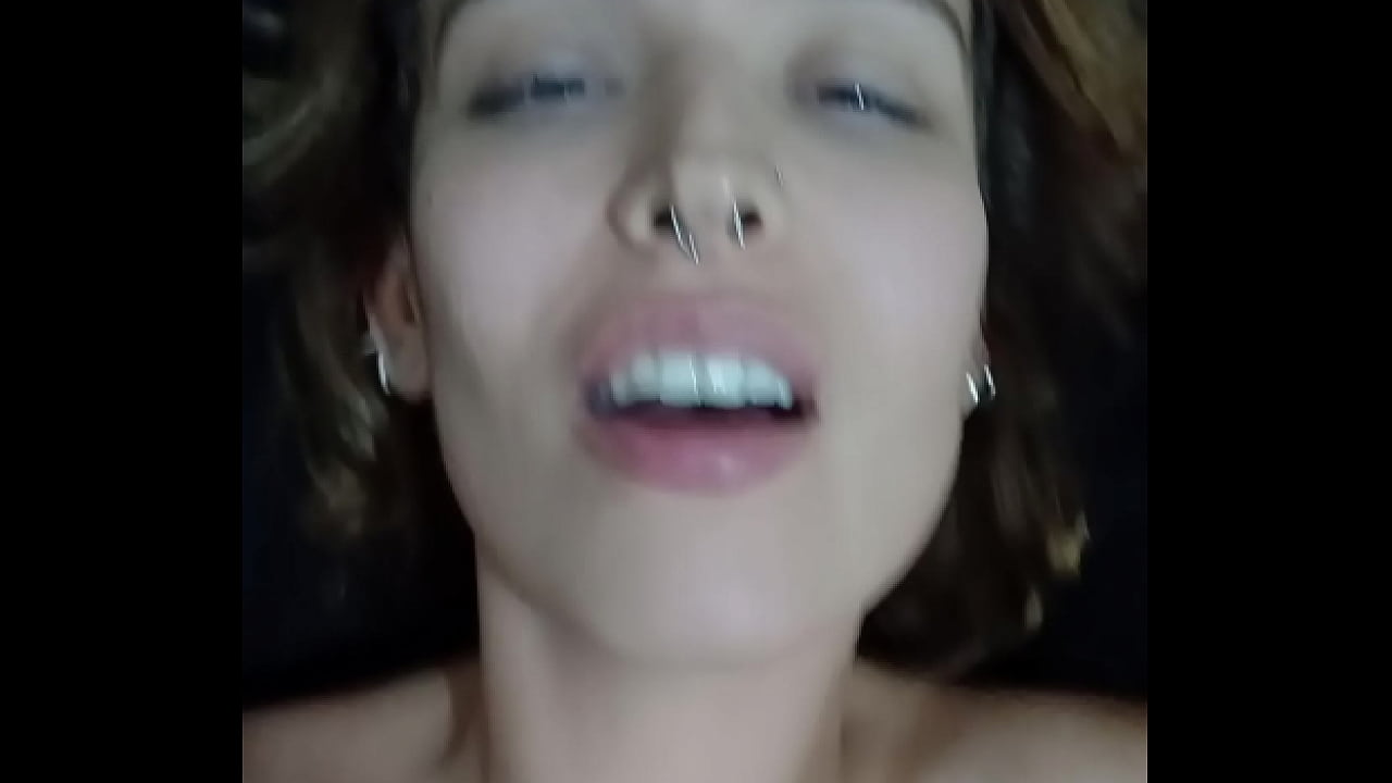 Así es como doy la bienvenida a los amigos de mi marido en mi casa.
                    blowjob bareback big cock big butt wet pussy muchos negros