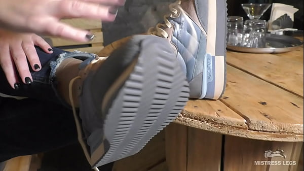 Awesome smell of my sweaty nylon feet after all day in sneakers