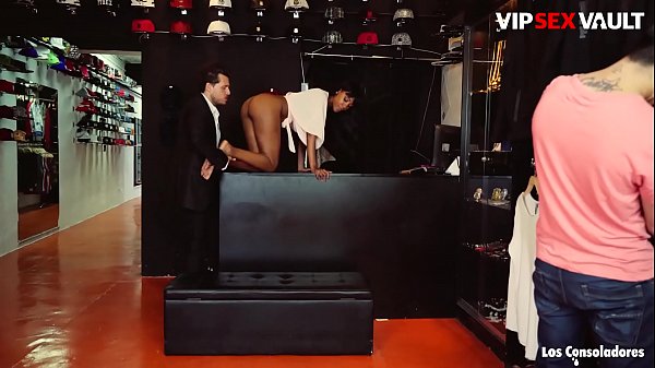 Download Video - VIP SEX VAULT - &num;Noe Milk - Black Bubble Butt Latina Fucking On A Store With Two Horny Boys