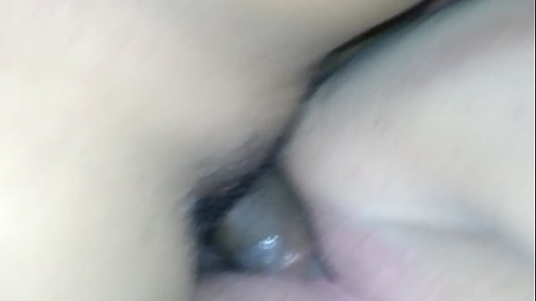 Le Sperme Corné De Tante Chaud Sur Le Bâton D'ébène