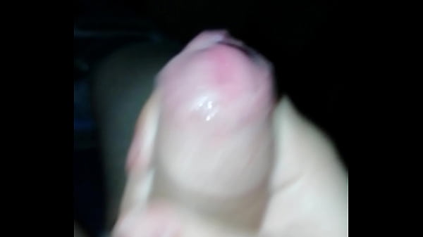 Masturbándome en mi cuarto.