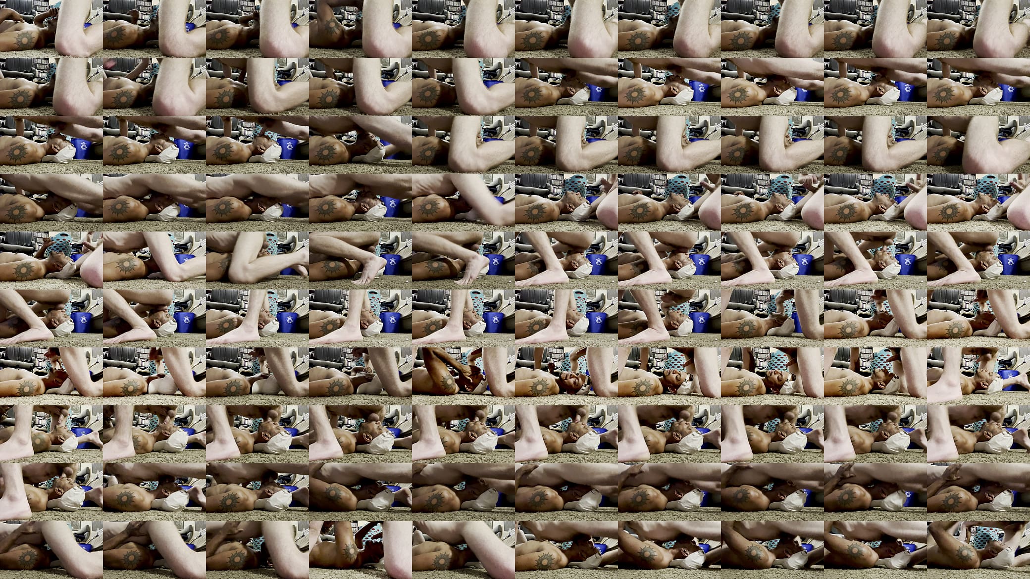 Guy lays me on my back, fucks my face, deep throat fucks me 预览图