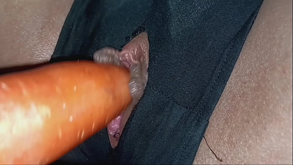Lucky Guy! Watch This Amateur Squirting Make Him Cum Hard