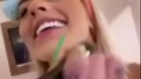 Download Video - Mirella sendo chupada