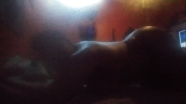 Butty Bouncing in Bed