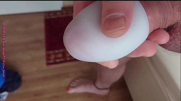 Download Video - Geiler Test vom Tenga Ei