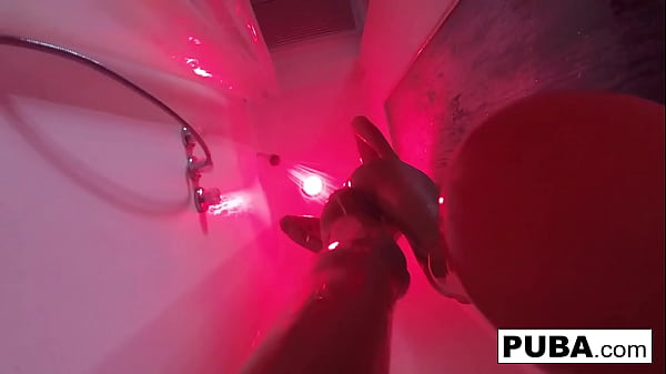Hot Kendra Cole takes a sexy shower!