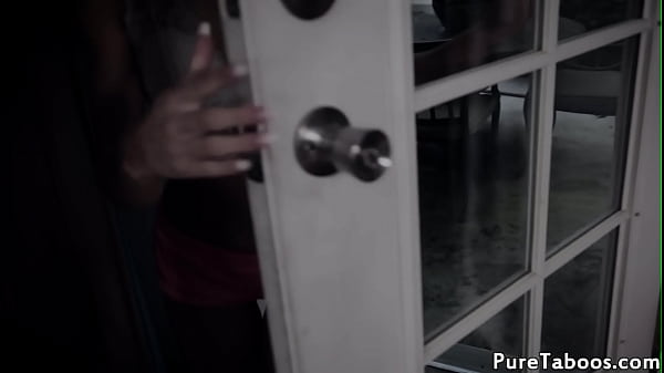 Busty milf pussyfucked in threeway scene