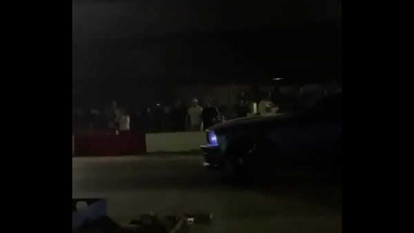 Mustang 4.6 con repro y paso es follado por Jetta GLI stock