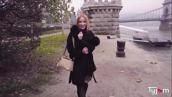 Sexy Kiara Lord swallows huge cock and fucks ha...