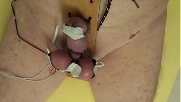 Electrosex & Spanking for my cock (Armin)