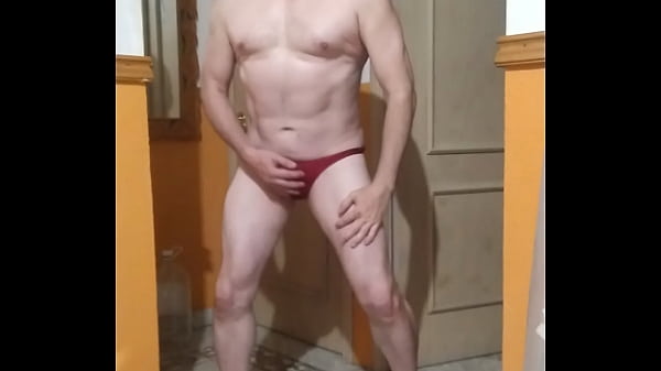 Download Video - Baile striptease sensual y heroico de Josephstipper&period;
