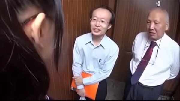 Download Video - 2 old men and a very cute young girl